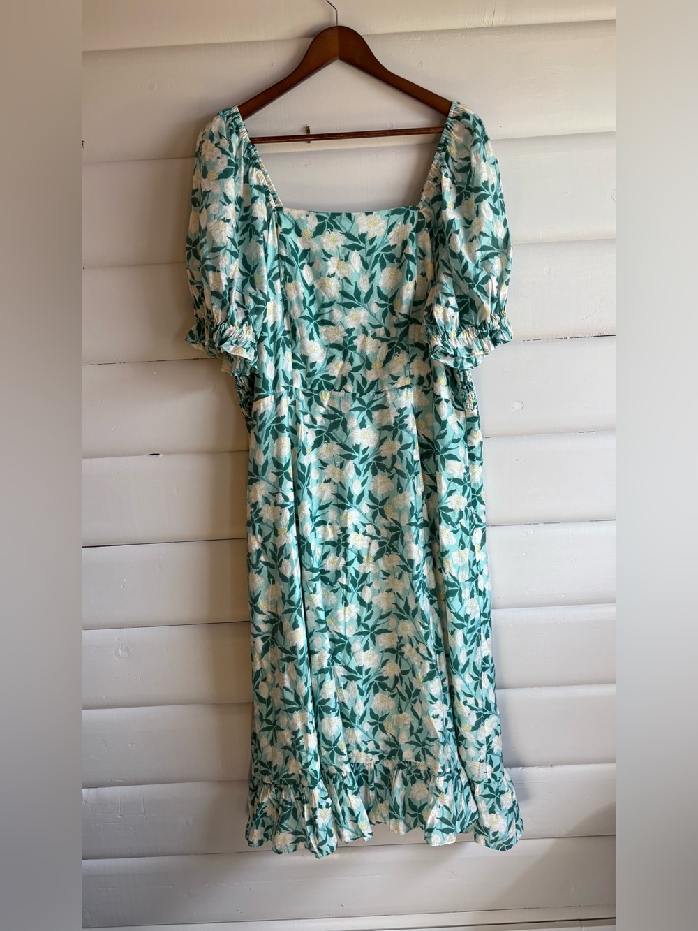 Ivy City Co Floral Midi Dress 1X Puff Sleeve Smocked Cottagecore Viscose Blend
